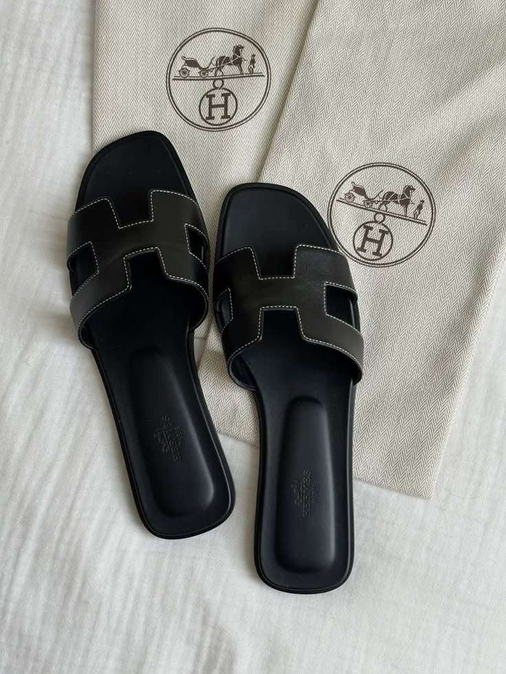 Hermes flats Trillo DXB